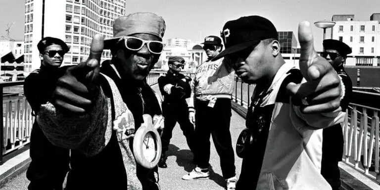 Evolution_of_hip_hop_devsavages.ai